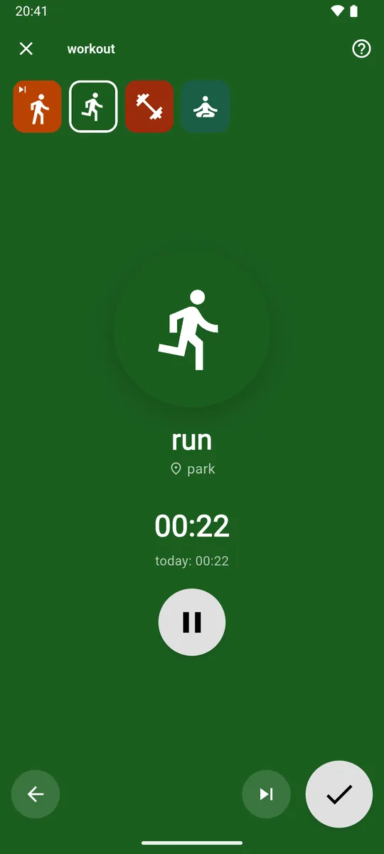 The workout routine on its run Timer step at the park: the clock at 00:22, today 00:22, a pause button, and back, skip and complete buttons along the bottom.
